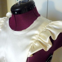 Crescent Sew-Along #14: Attaching the Waistband