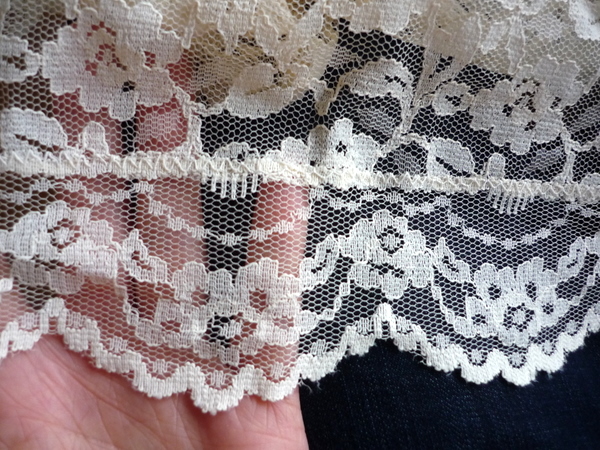 Wholesale scallop lace fabric To Create Beautiful Patterns