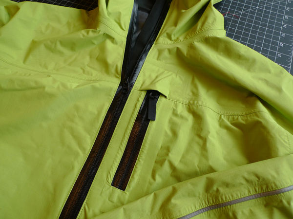 How to wash a outlet gore tex rain jacket