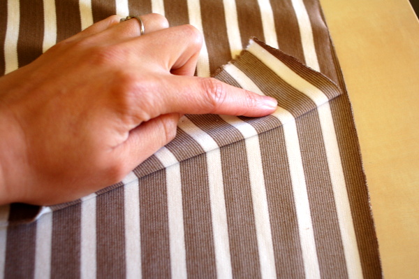 Cutting Striped Knit Fabric & Matching Stripes