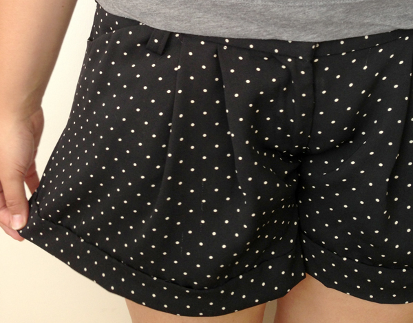 close-up of pleats on thurlow shorts