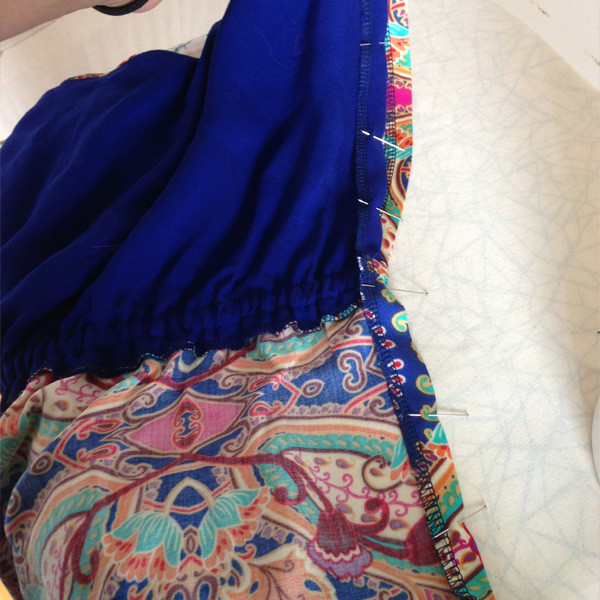 Pacific Leggings: Sewing the Back Zipper Pocket