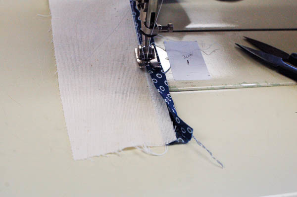 sewing a tailored shirt placket-12