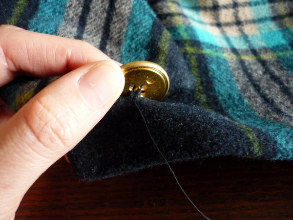 How to Sew On a Button | Sewaholic