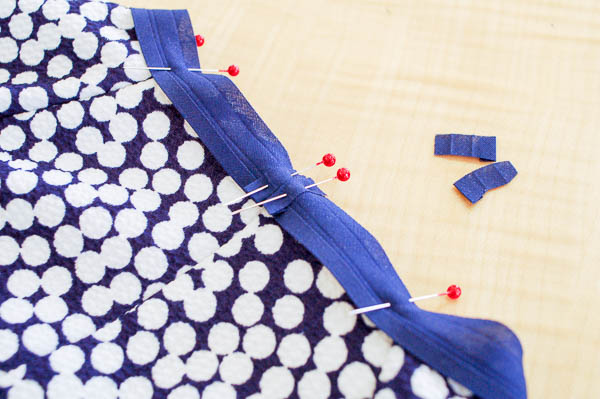 Sewing the Davie Dress Neckline | Sewaholic