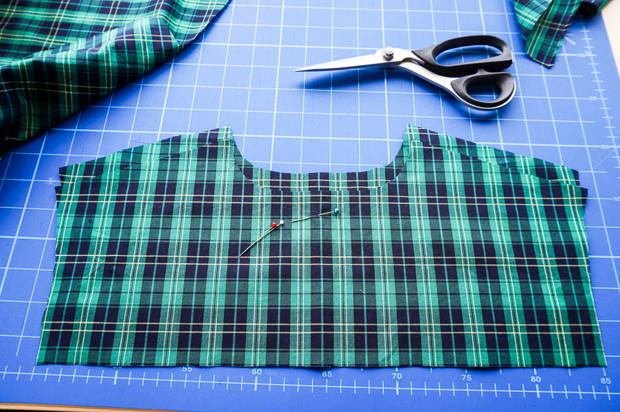 Cutting the Granville Shirt in Plaid Fabric | Sewaholic